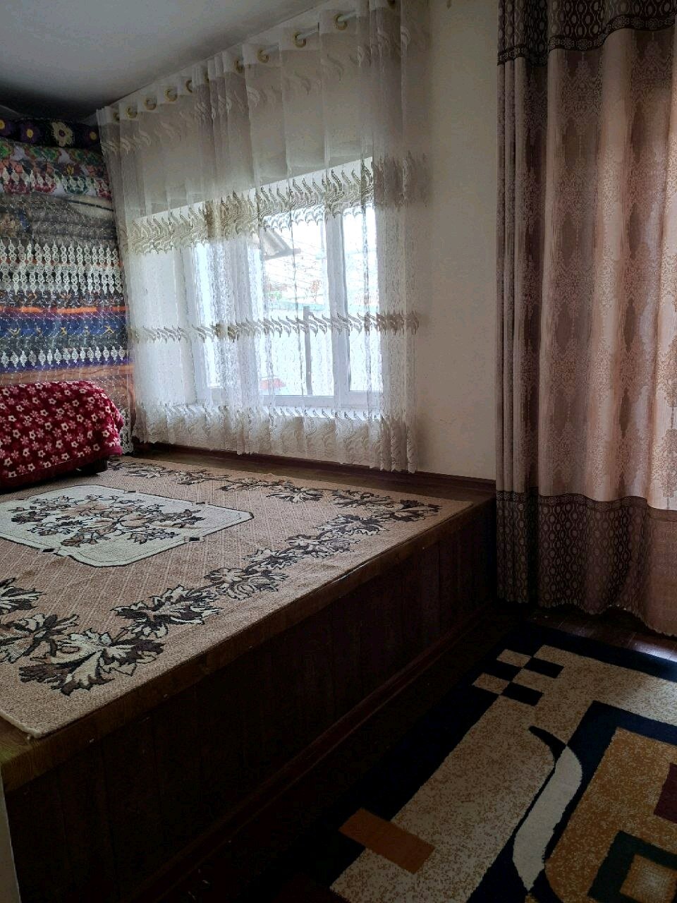 Дом, 6 комнат, 1 этаж.