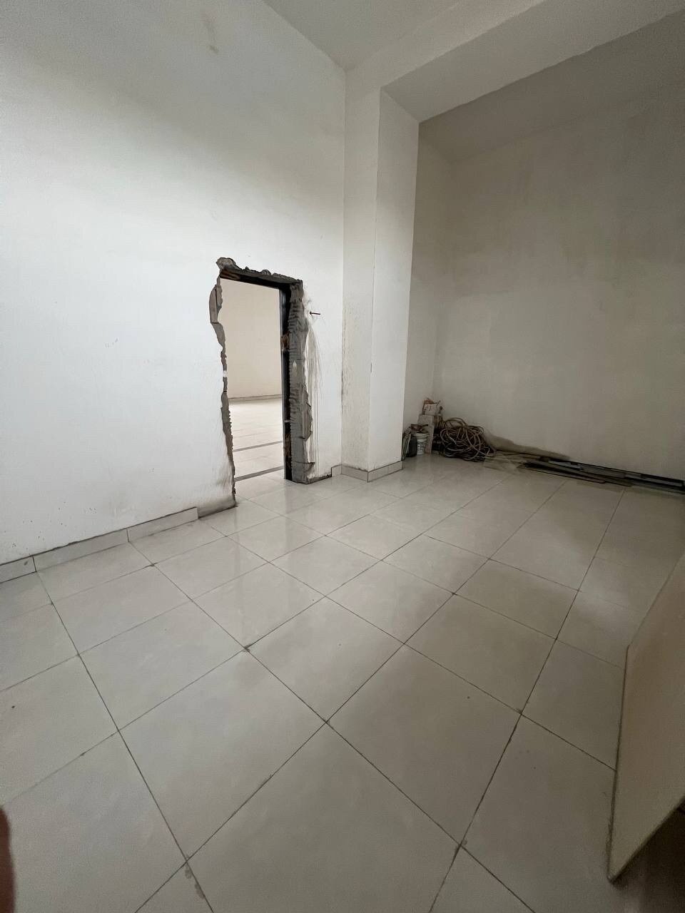 Коммерческая недвижимость 2500 м².