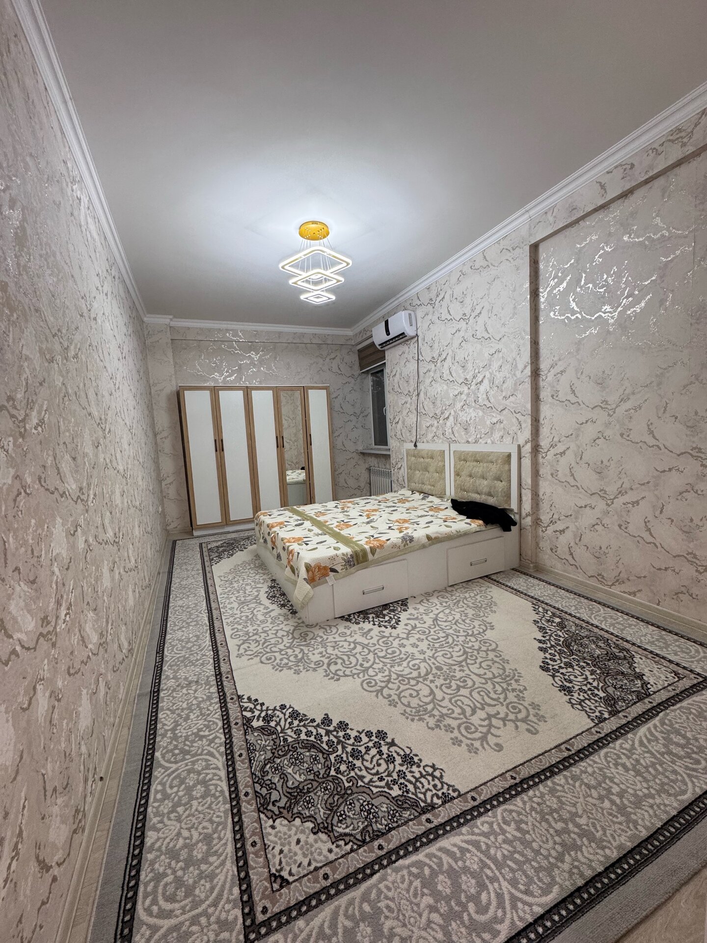 2-комнатная квартира в Душанбе, Исмоили Сомони — фото 1, гостиная