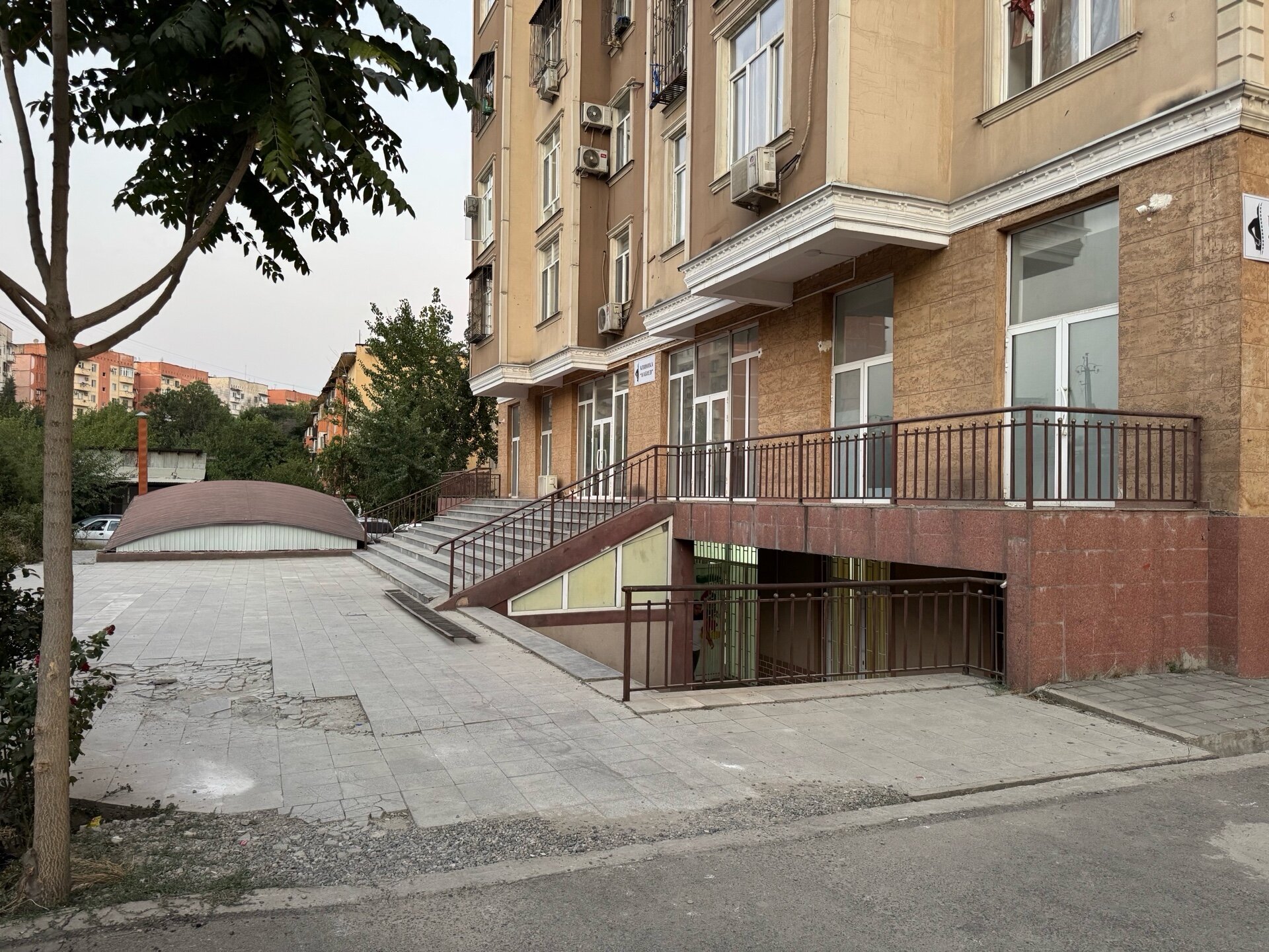 Коммерческая недвижимость 300 м².