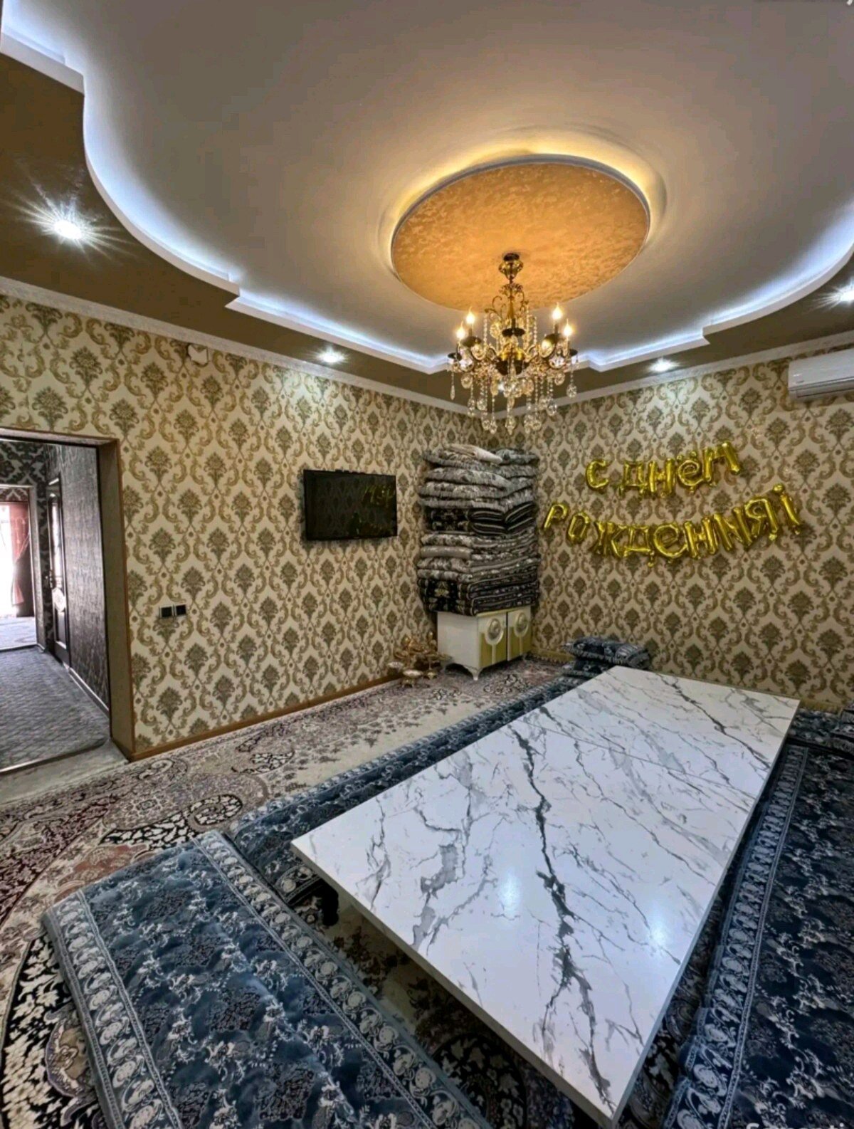 Дом, 7 комнат,  этаж.