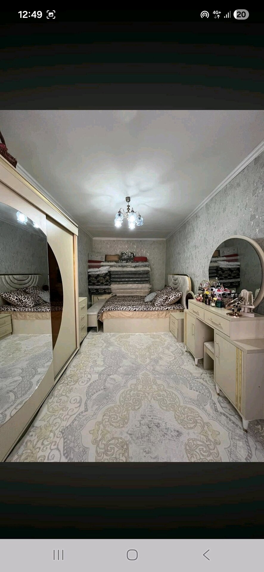 Дом, 5 комнат, 2 этаж.