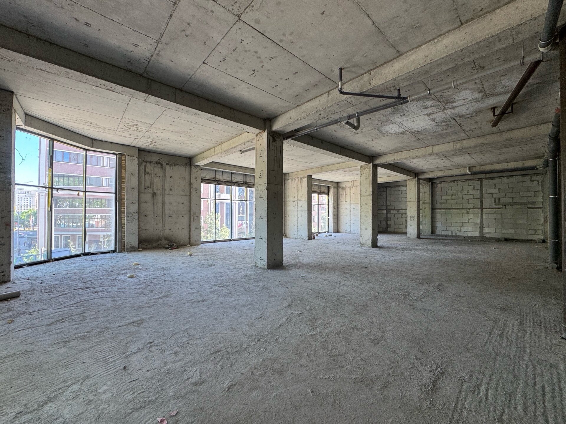 Коммерческая недвижимость 483 м².