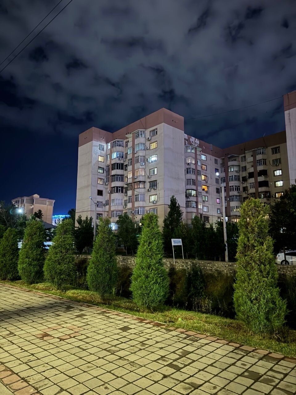 3-комнатная квартира в Душанбе, Исмоили Сомони — фото 1, гостиная