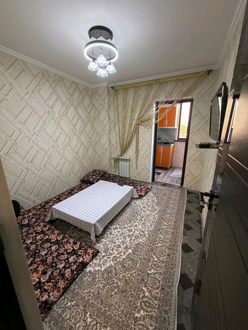 3-комнатная квартира в Душанбе, Фирдавси — фото 2, кухня