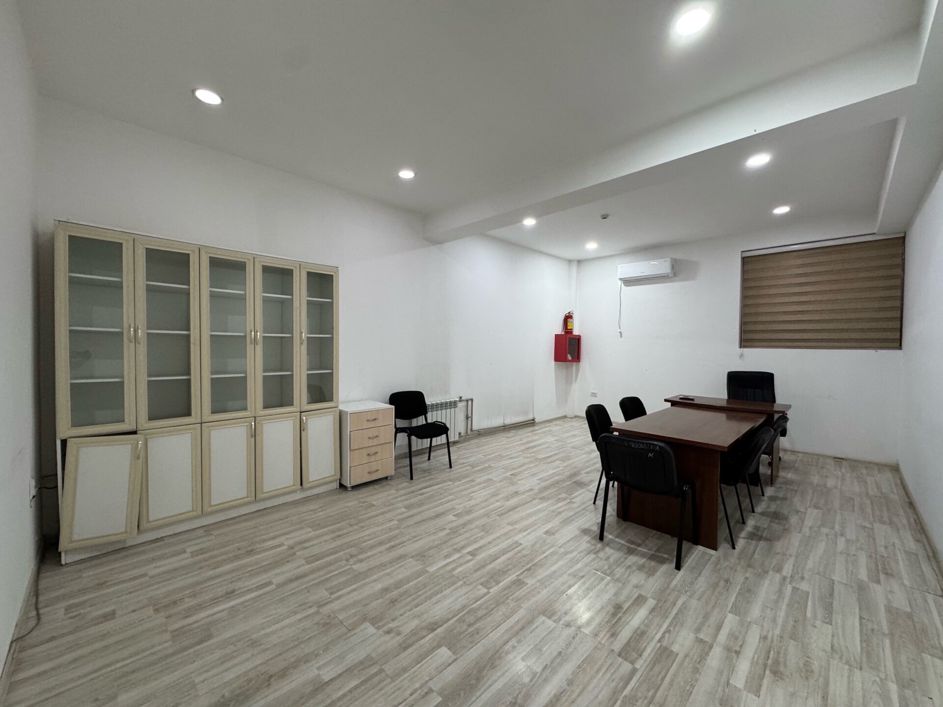 Коммерческая недвижимость 300 м².