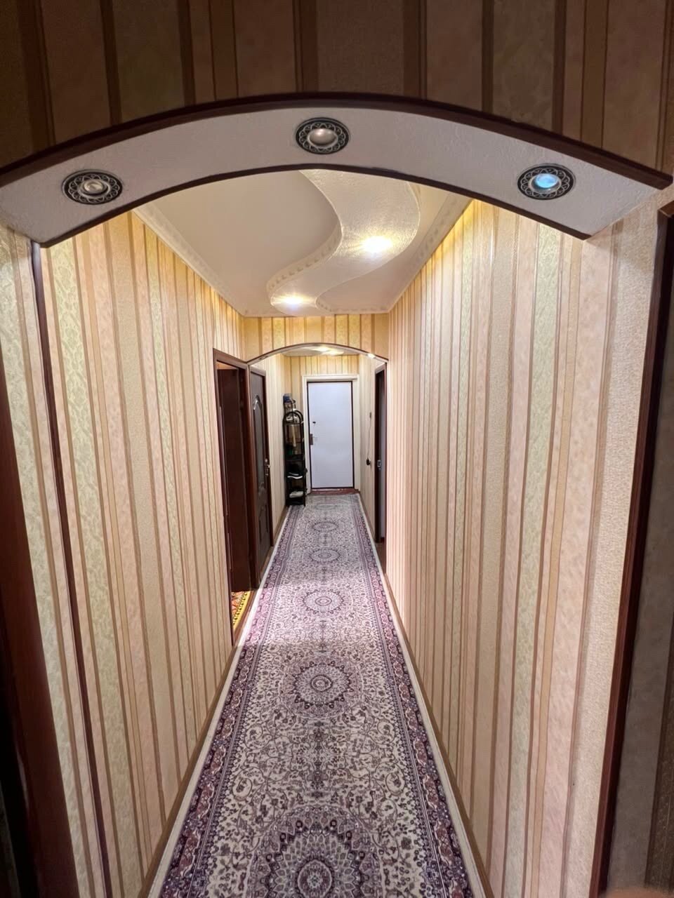 5-комнатная квартира в Душанбе, Сино — фото 2, кухня