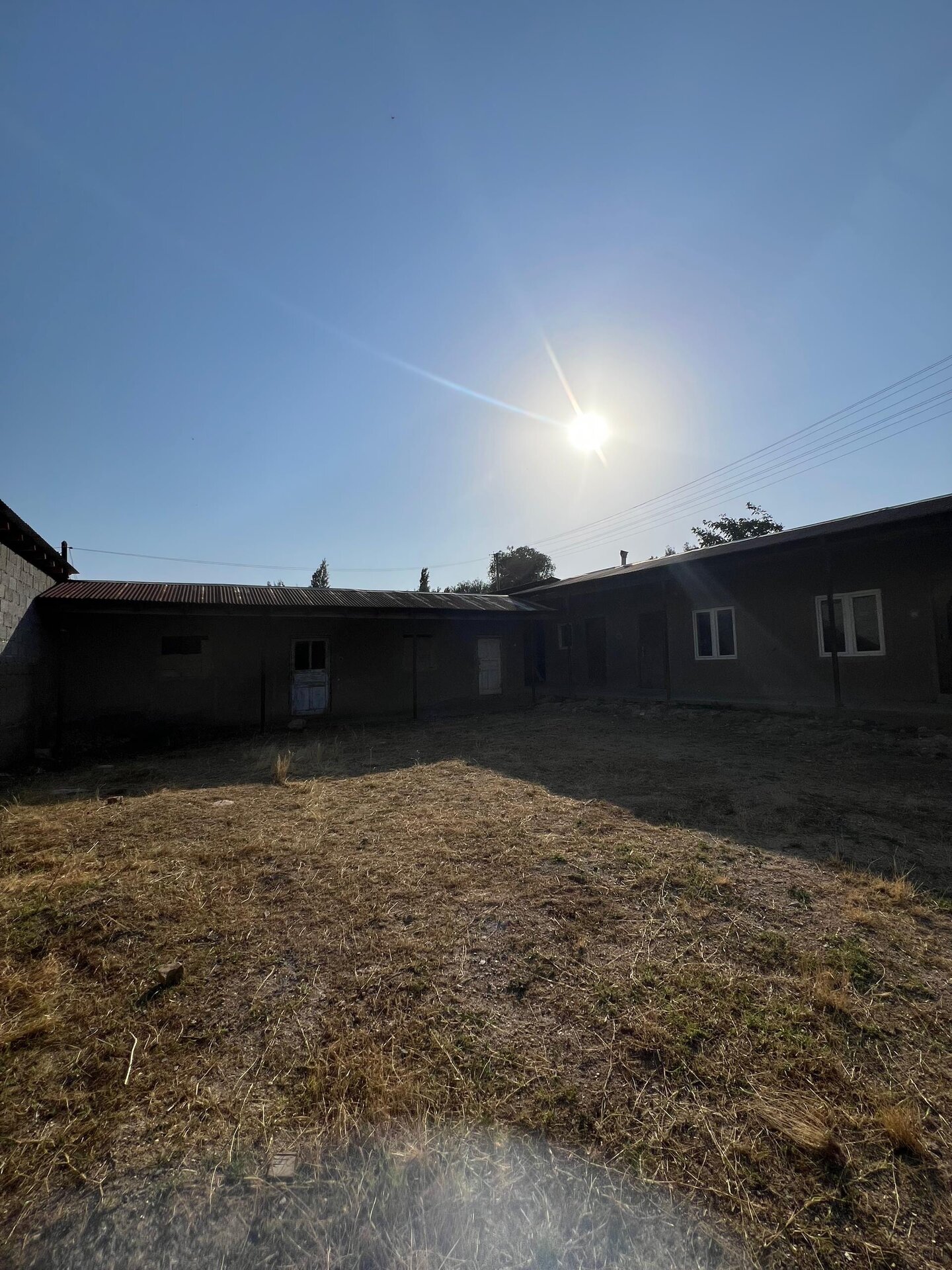 12-комнатный дом в Вахдате — фото 4, двор