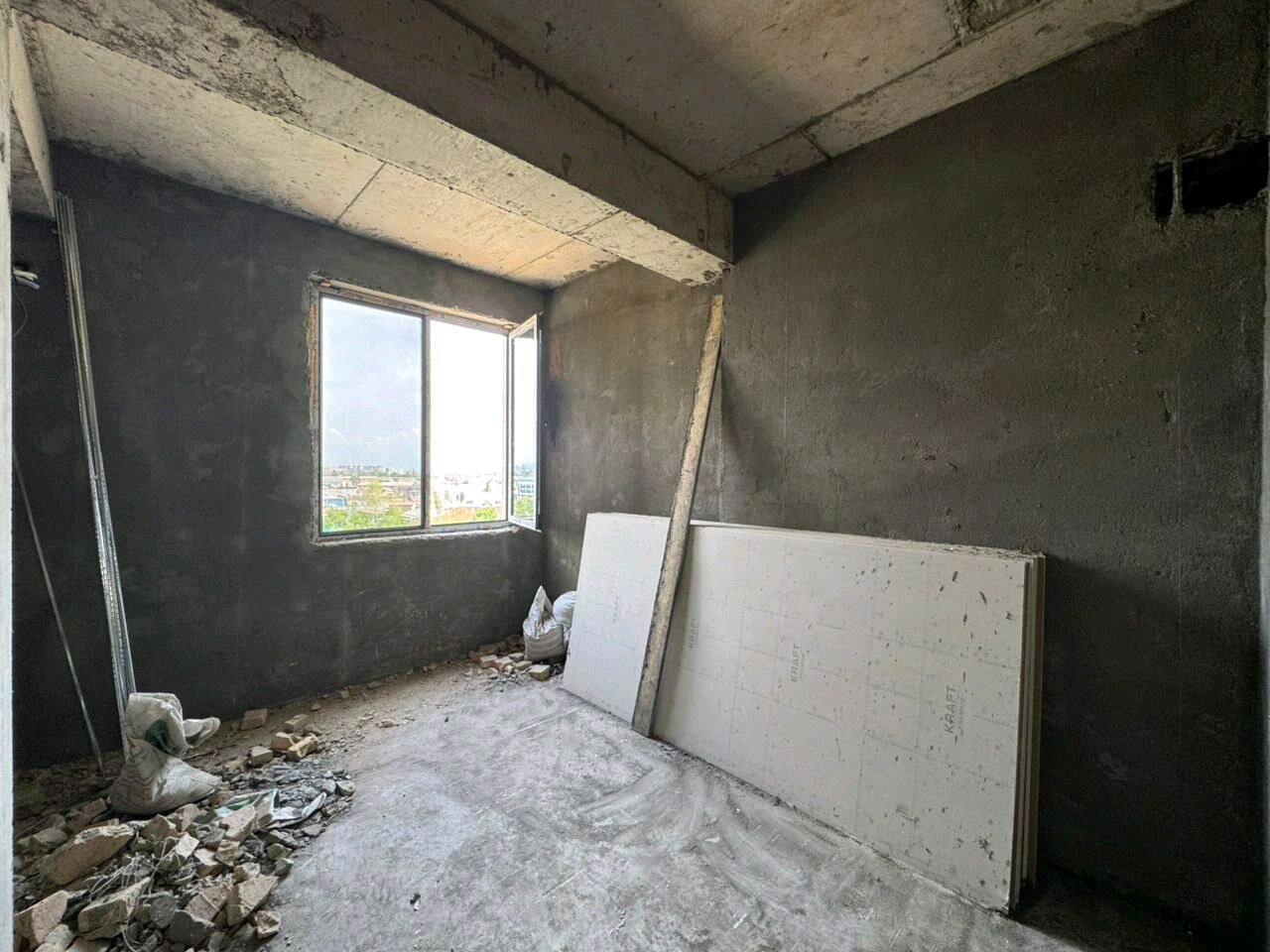 2-комнатная квартира в Душанбе, Фирдавси — фото 5, коридор
