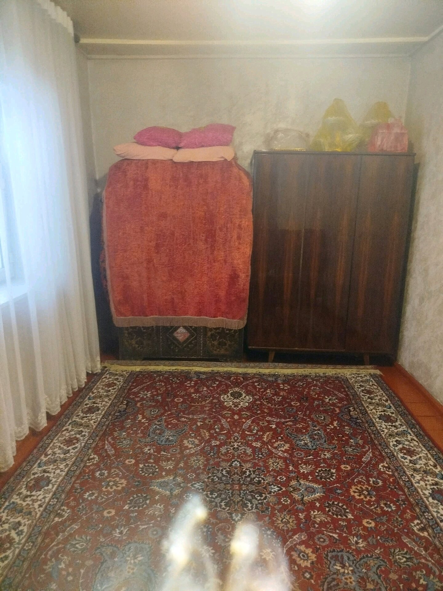 Дом, 4 комнат, 1 этаж.
