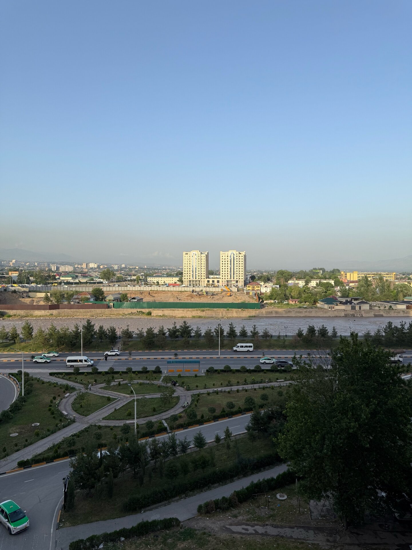 1-комнатная квартира в Душанбе, Фирдавси — фото 3, спальня