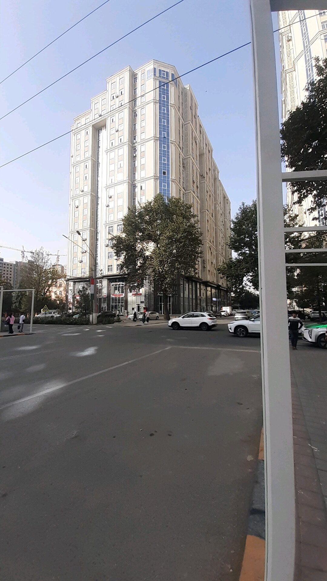 2-комнатная квартира в Душанбе, Фирдавси — фото 1, гостиная