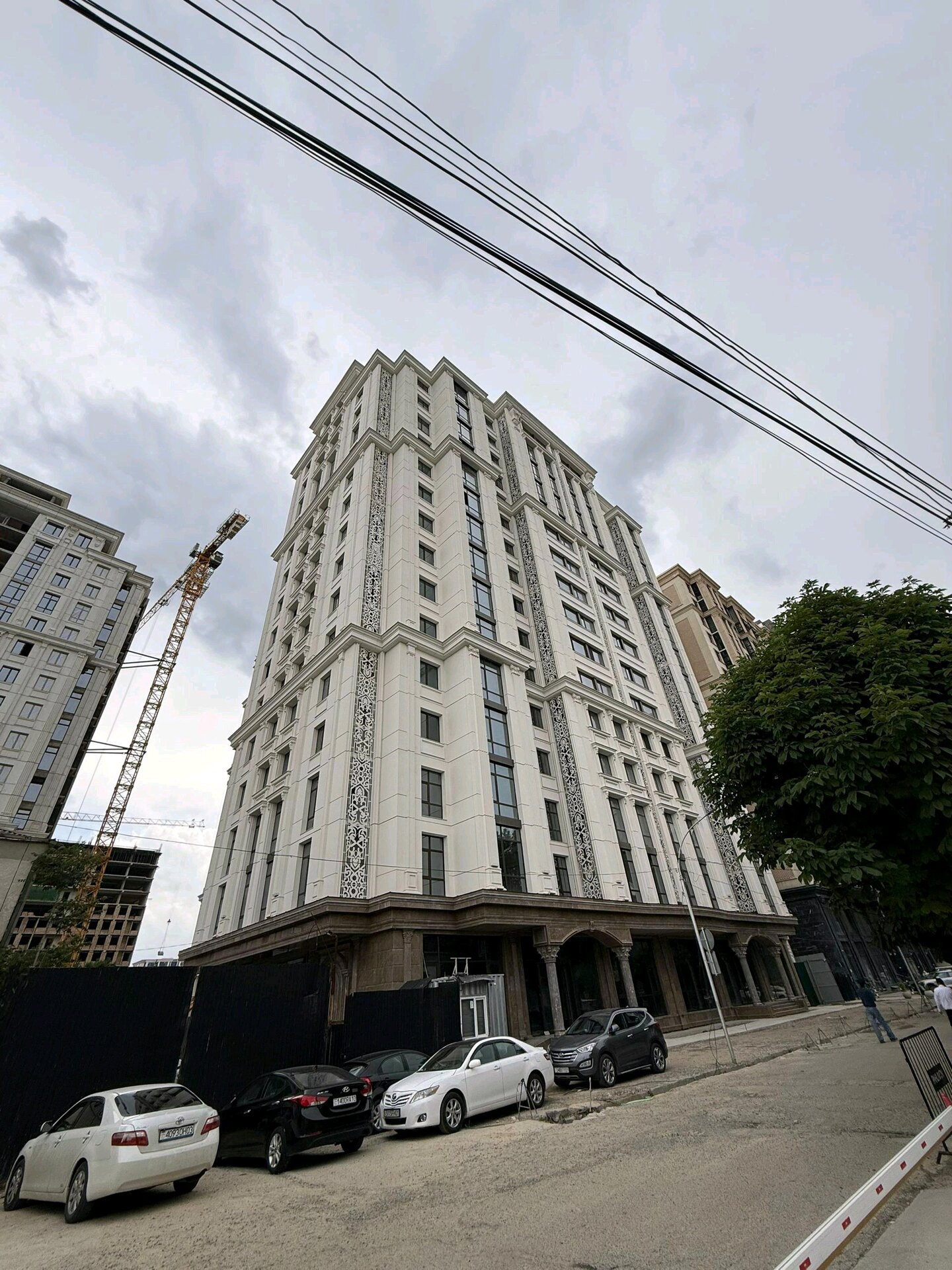 2-комнатная квартира в Душанбе, Шохмансур — фото 1, гостиная