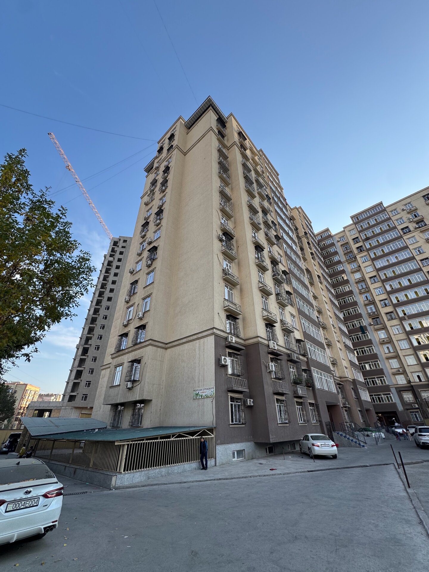 3-комнатная квартира в Душанбе, Сино — фото 1, гостиная