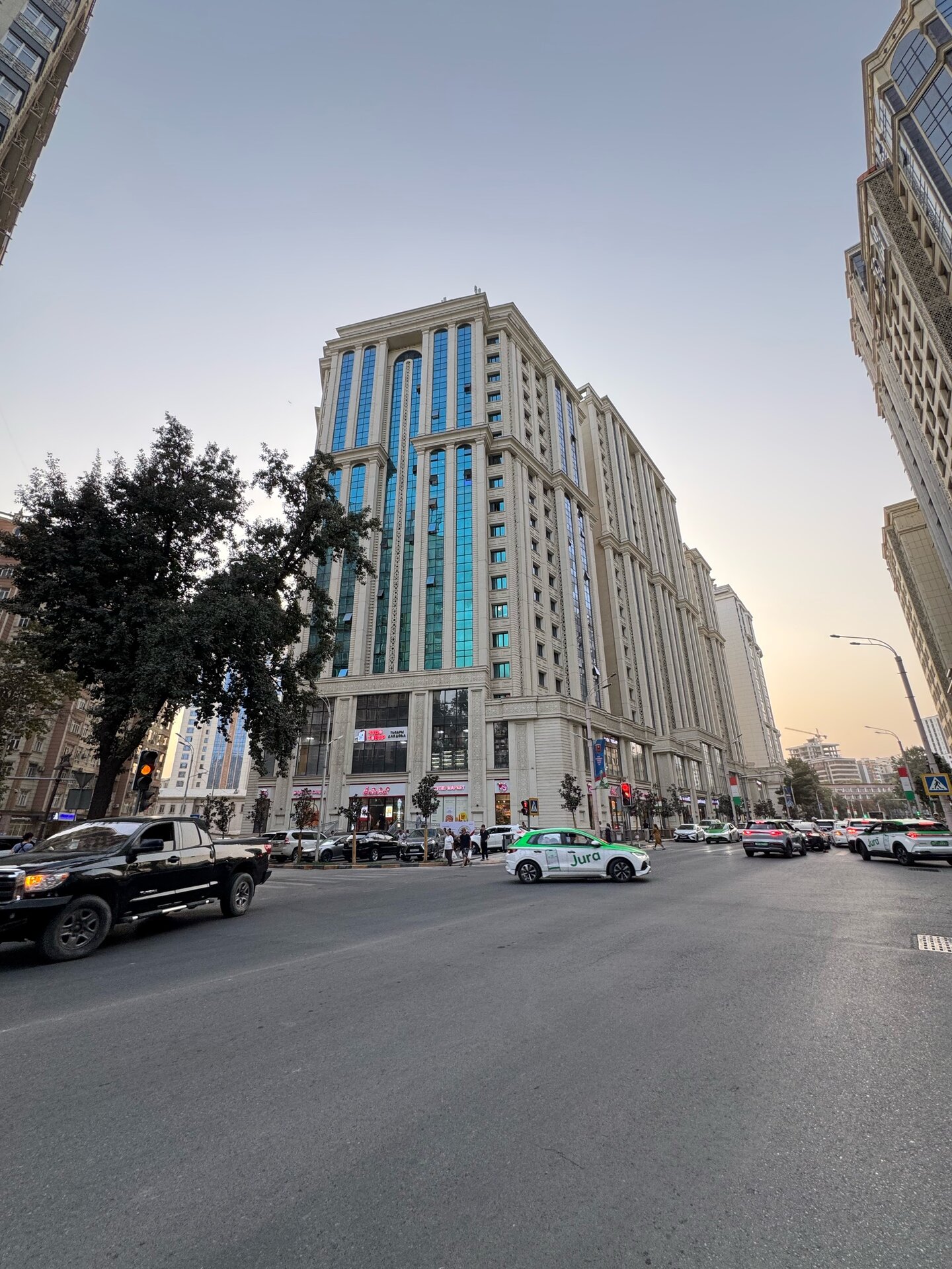 2-комнатная квартира в Душанбе, Шохмансур — фото 1, гостиная