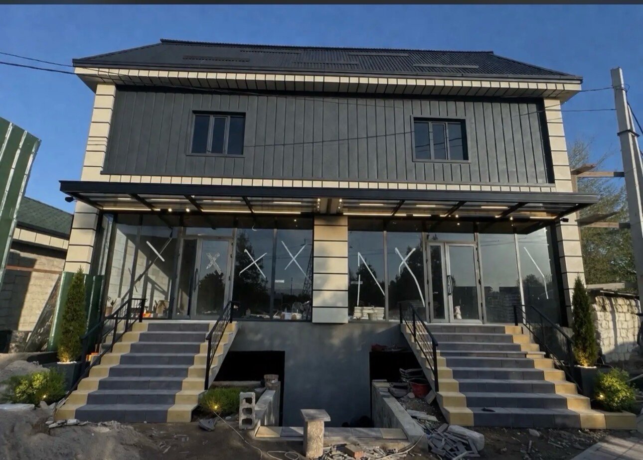 Коммерческая недвижимость 220 м².
