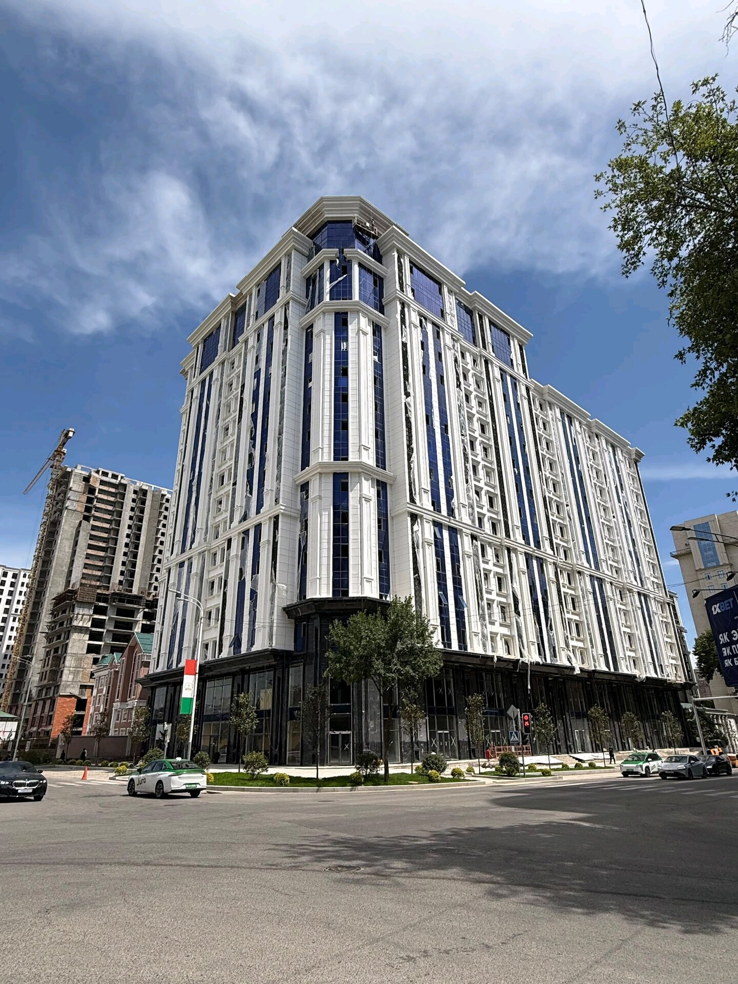 2-комнатная квартира в Душанбе, Шохмансур — фото 1, гостиная