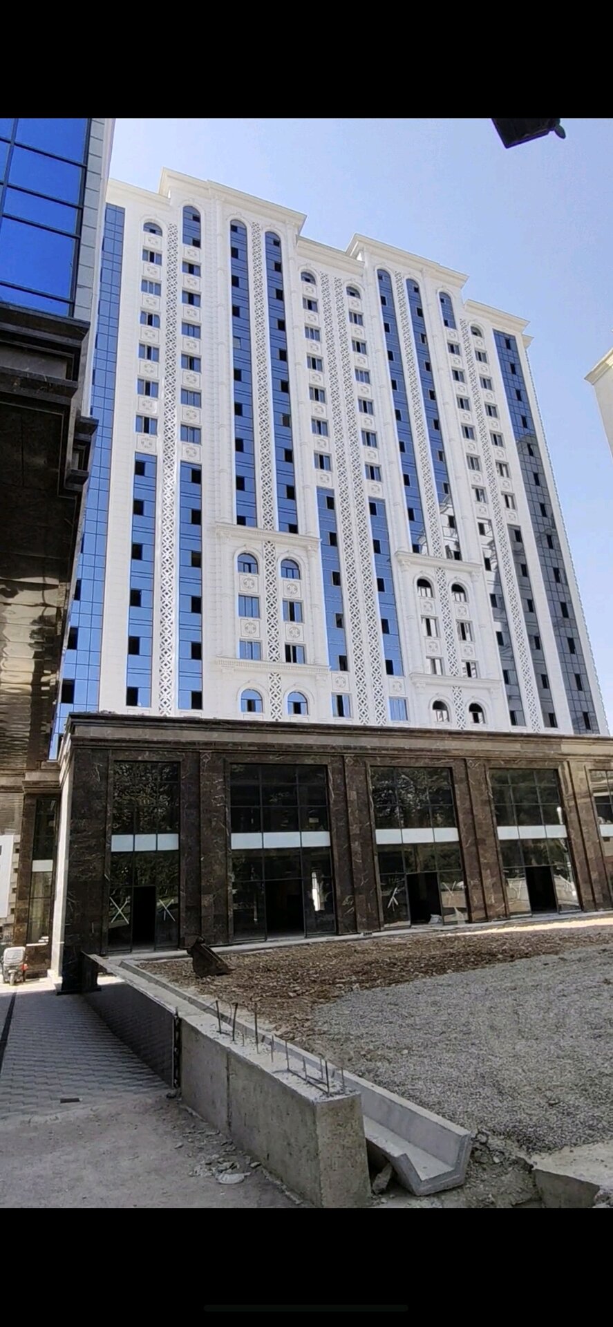 2-комнатная квартира в Душанбе, Исмоили Сомони — фото 1, гостиная