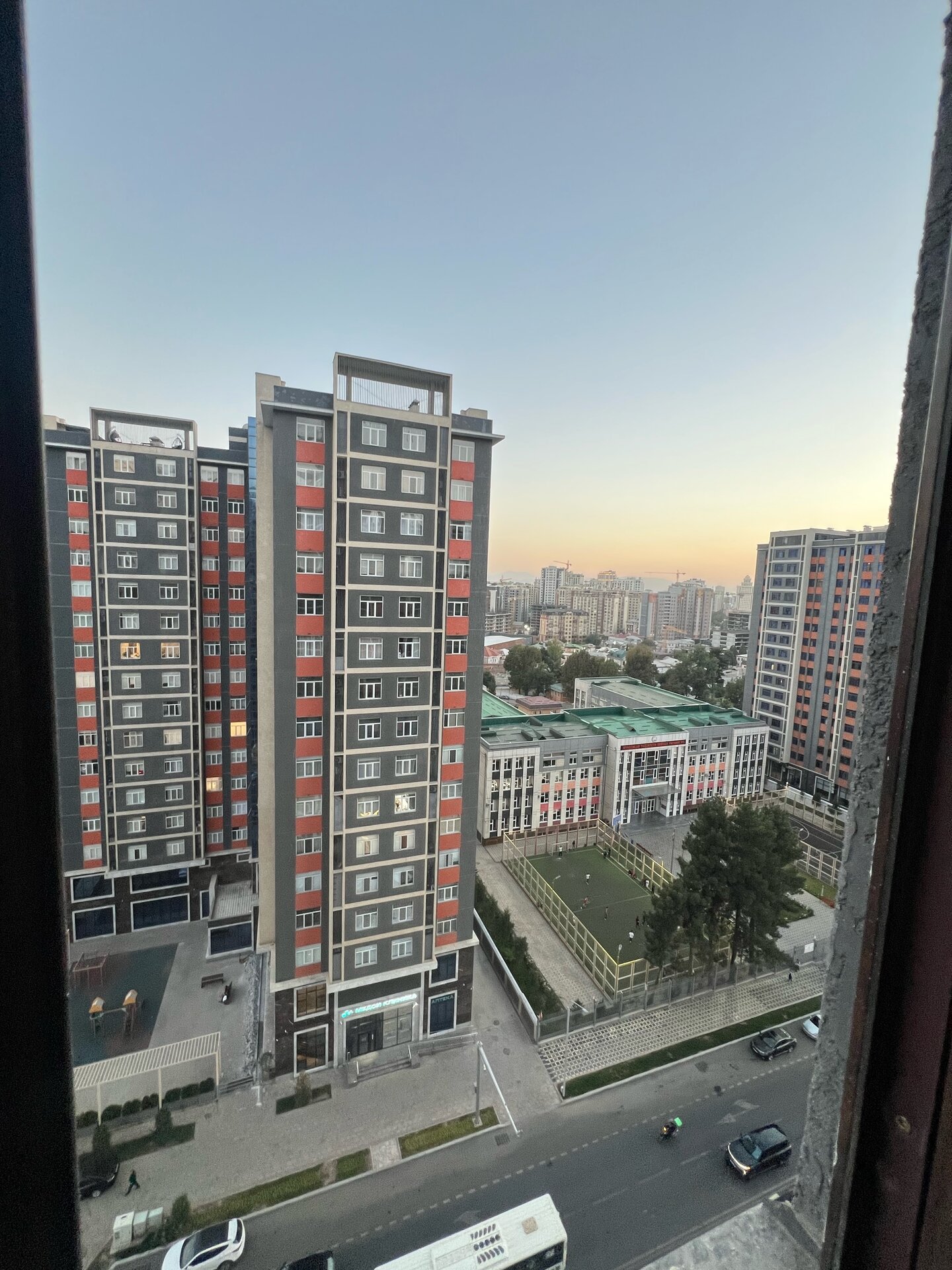 2-комнатная квартира в Душанбе, Другое... — фото 7, вид из окна