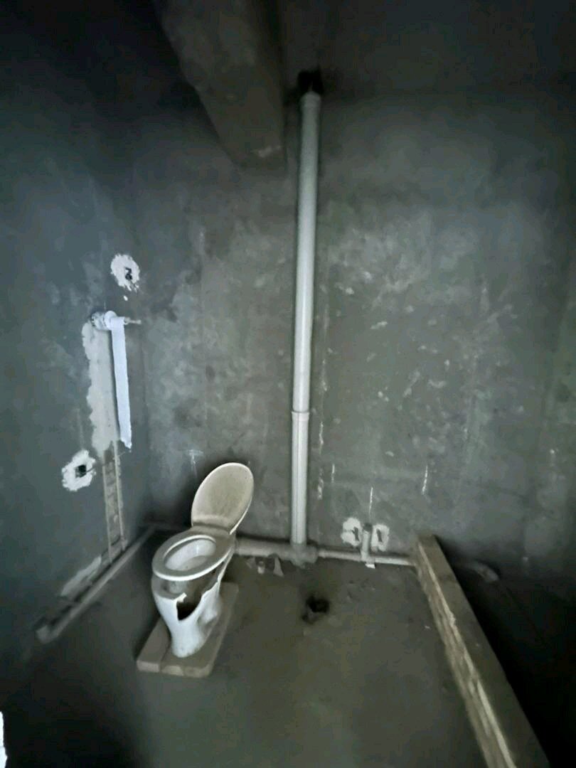 2-комнатная квартира в Душанбе, Фирдавси — фото 4, санузел