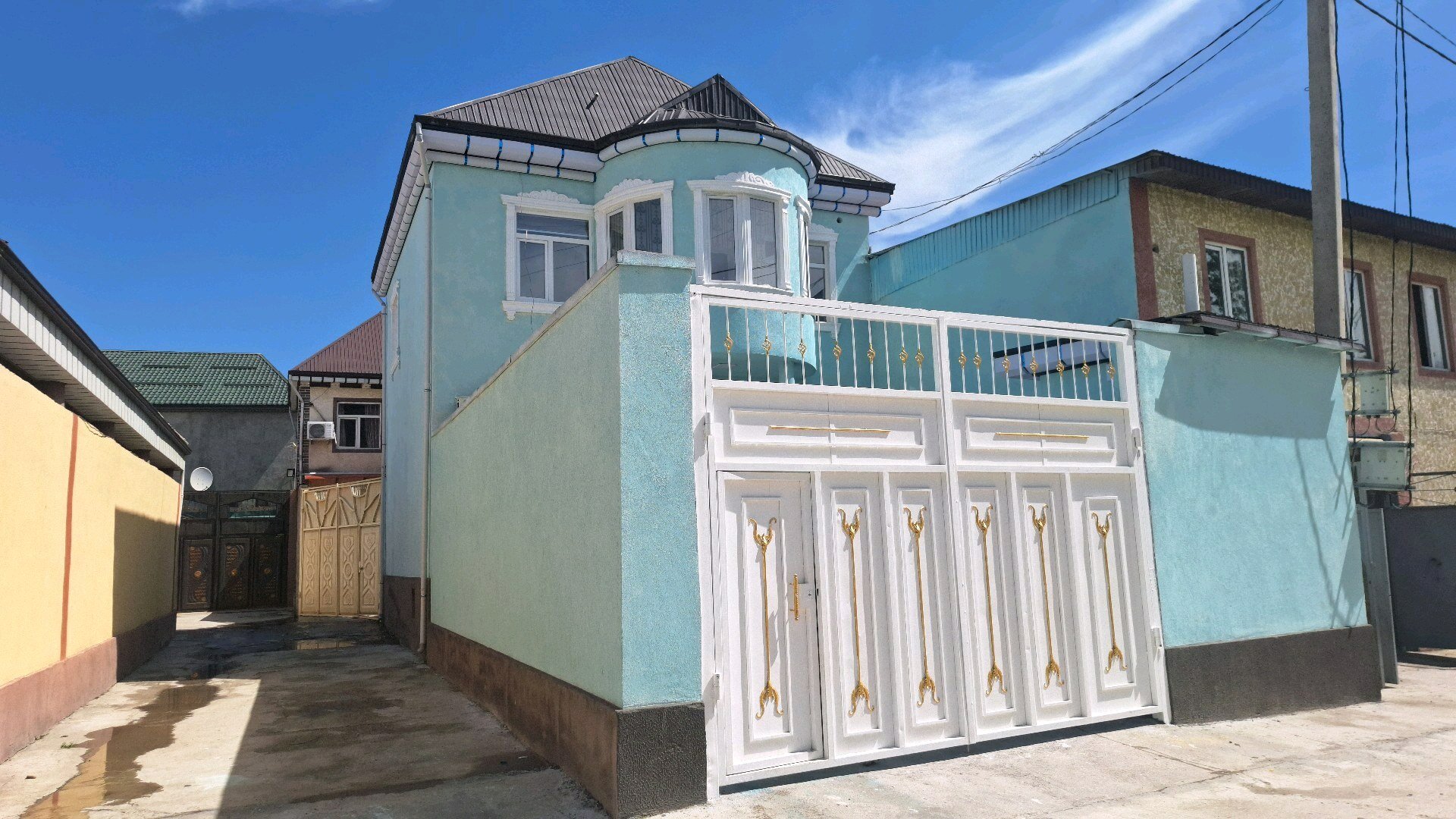 Дом, 5 комнат, 2 этаж.