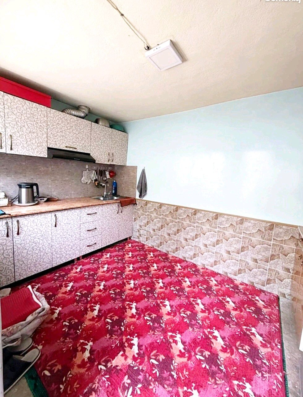 Дом, 6 комнат, 1 этаж.