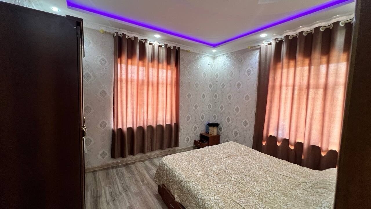 Дом, 7 комнат, 3 этаж.