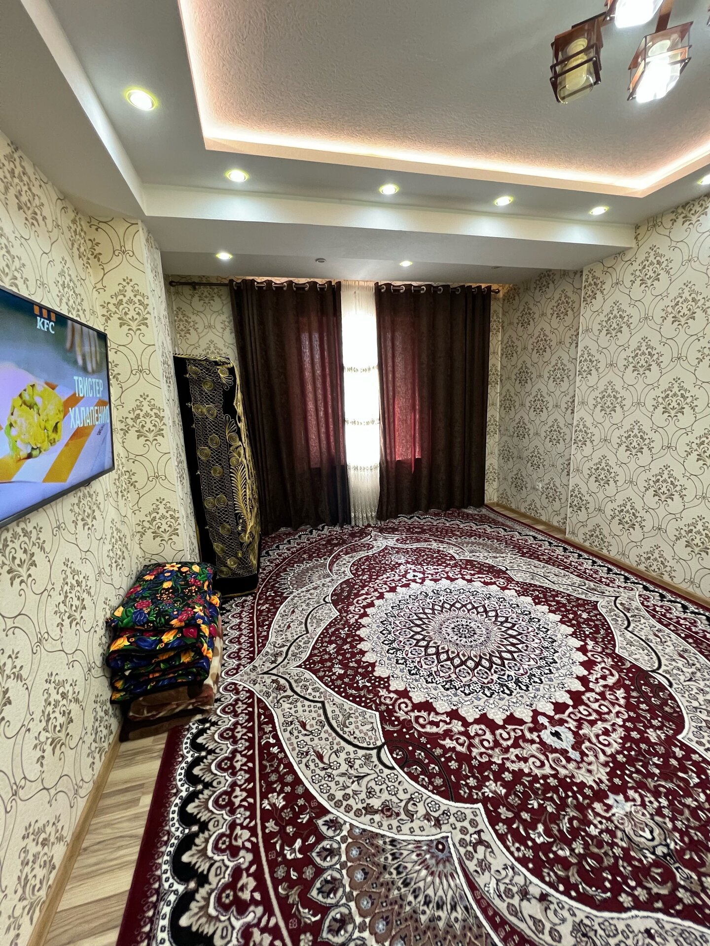3-комнатная квартира в Бохтаре — фото 2, кухня