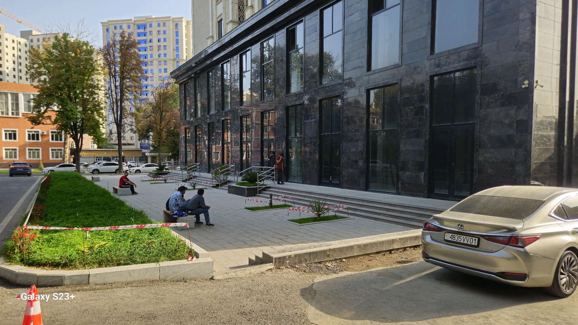 3-комнатная квартира в Душанбе, Шохмансур — фото 1, гостиная