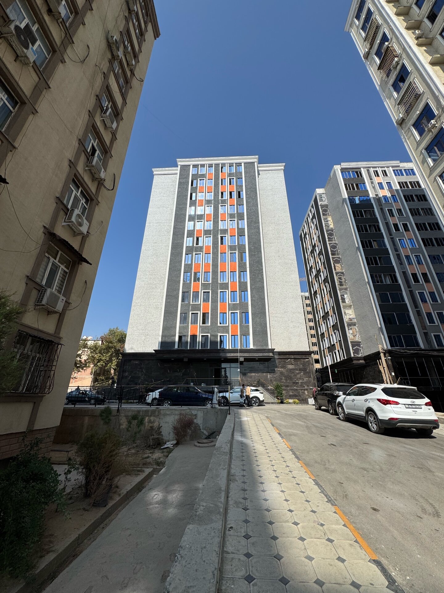 3-комнатная квартира в Душанбе, Сино — фото 1, гостиная
