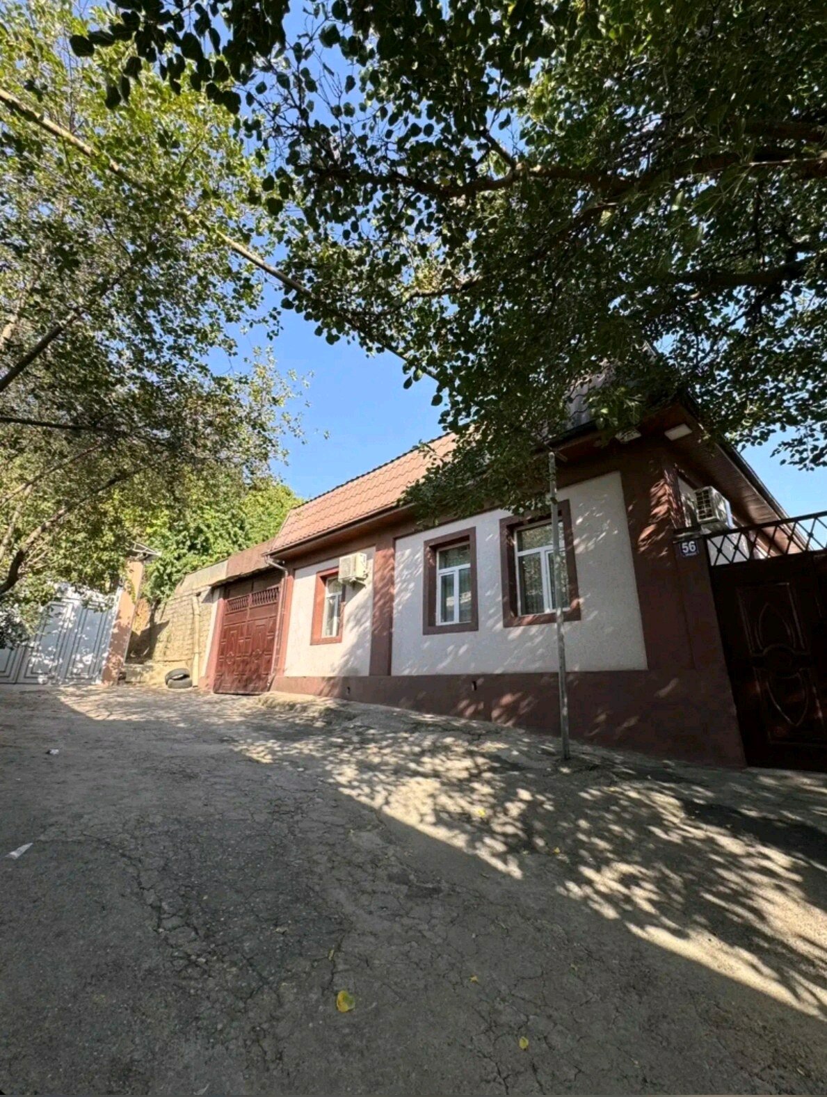 Дом, 7 комнат,  этаж.