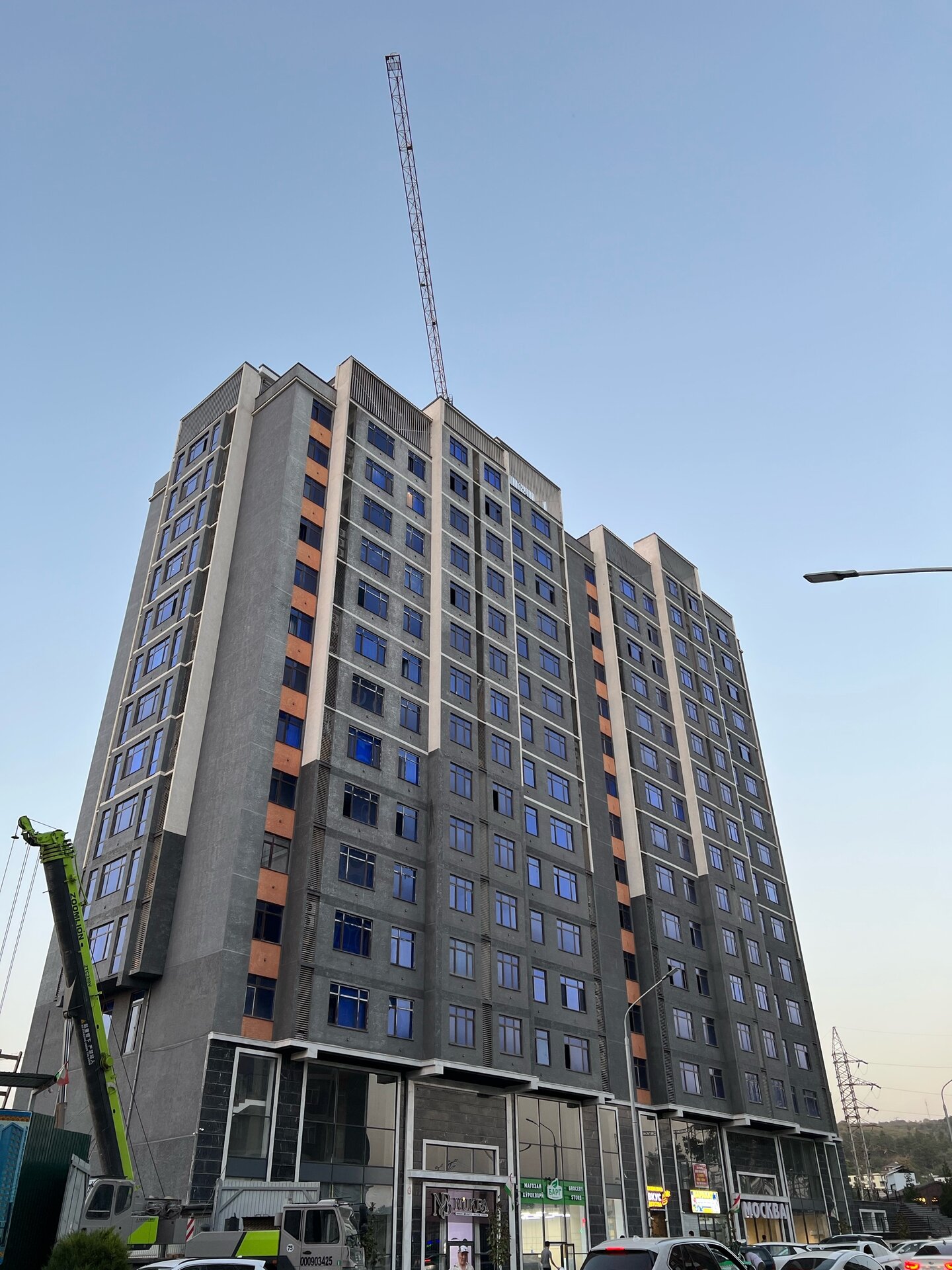 2-комнатная квартира в Душанбе, Другое... — фото 1, гостиная