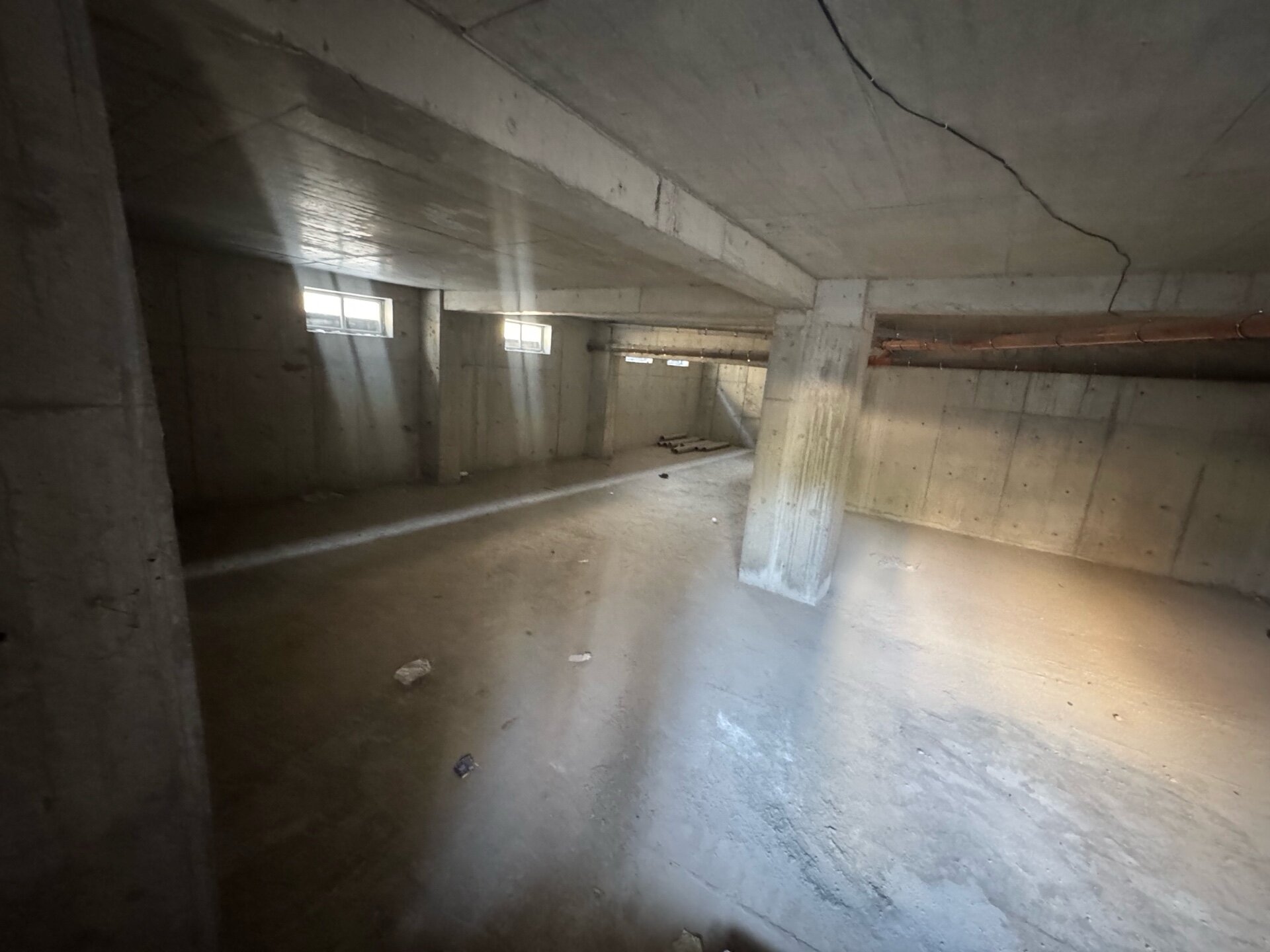 Коммерческая недвижимость 215 м².