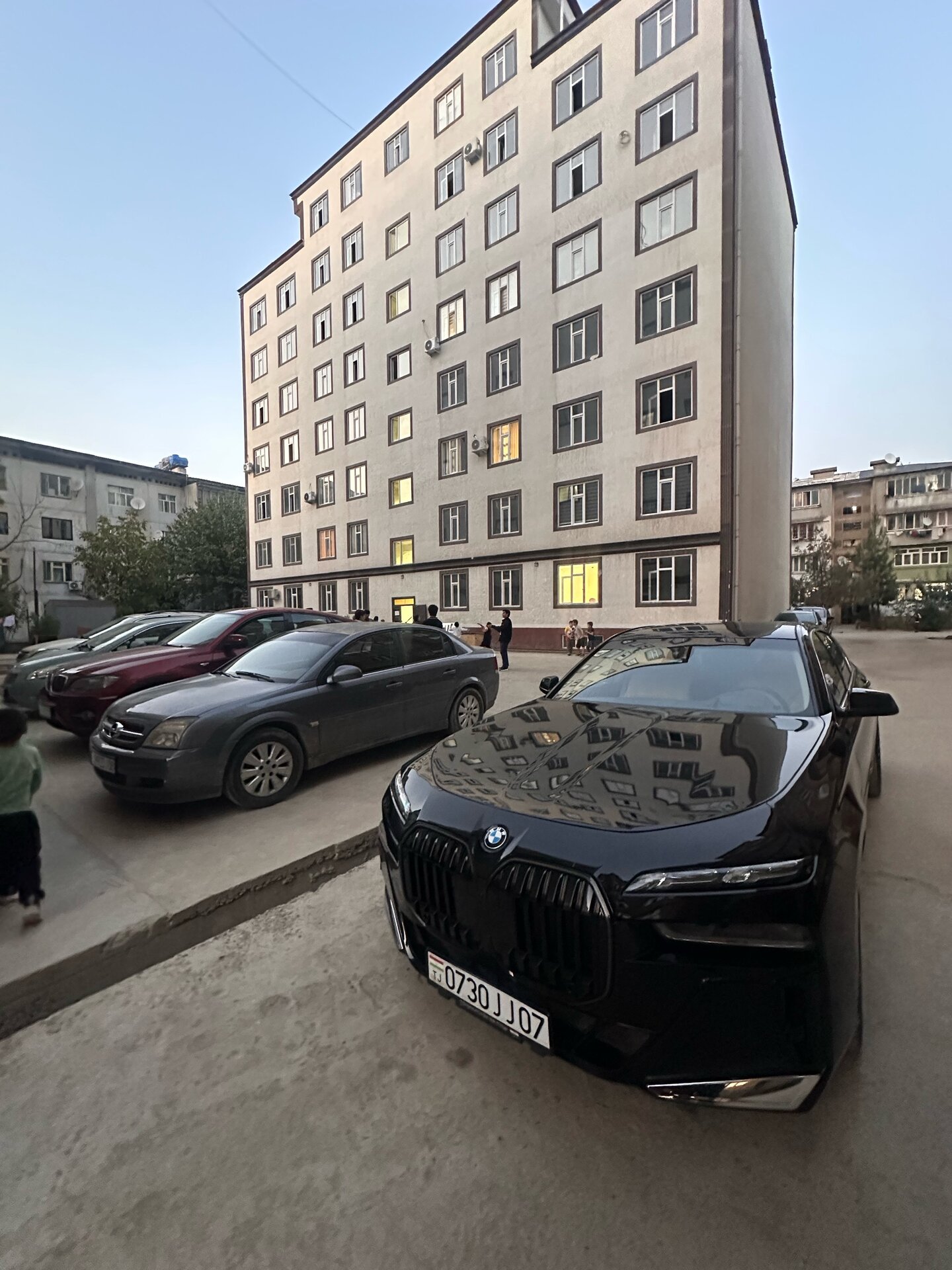 2-комнатная квартира в Вахдате — фото 1, гостиная