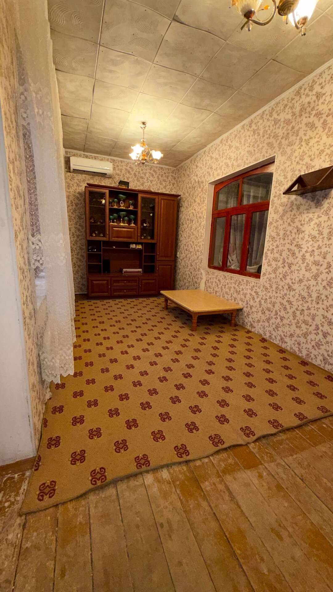 Дом, 7 комнат,  этаж.