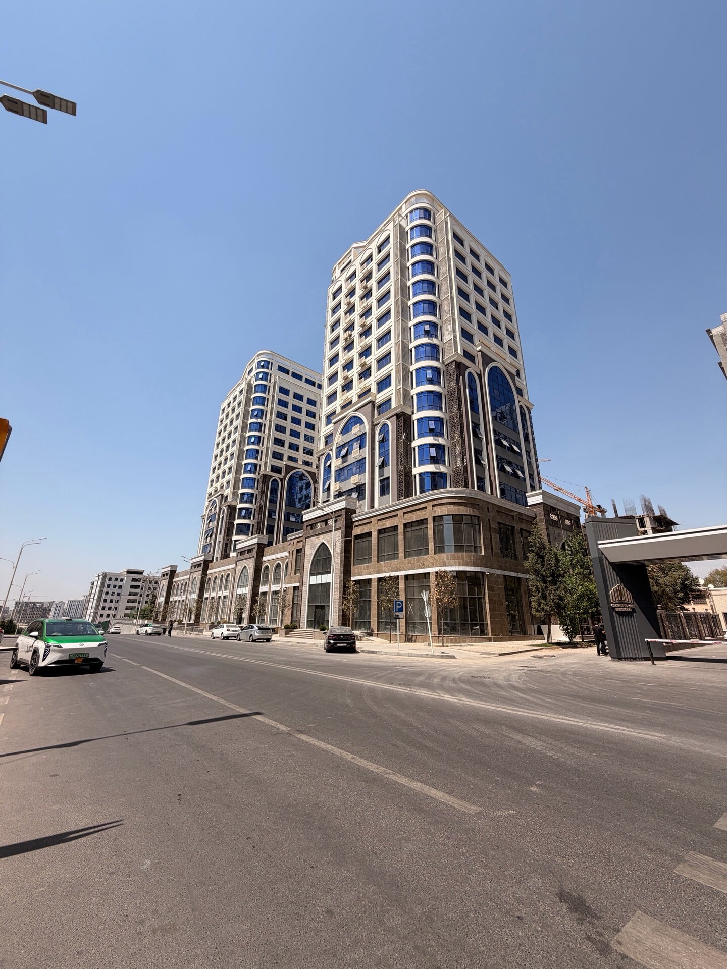 2-комнатная квартира в Душанбе, Исмоили Сомони — фото 5, коридор