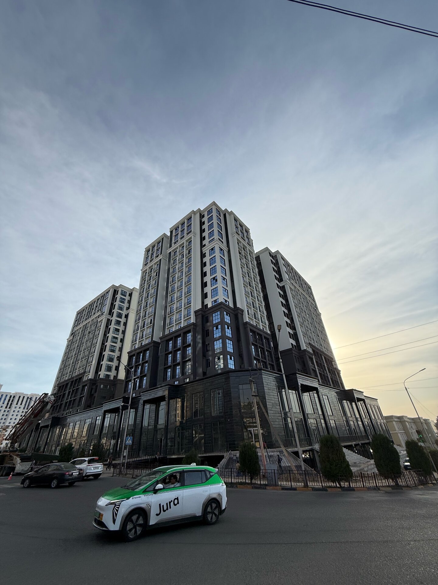 2-комнатная квартира в Душанбе, Исмоили Сомони — фото 1, гостиная