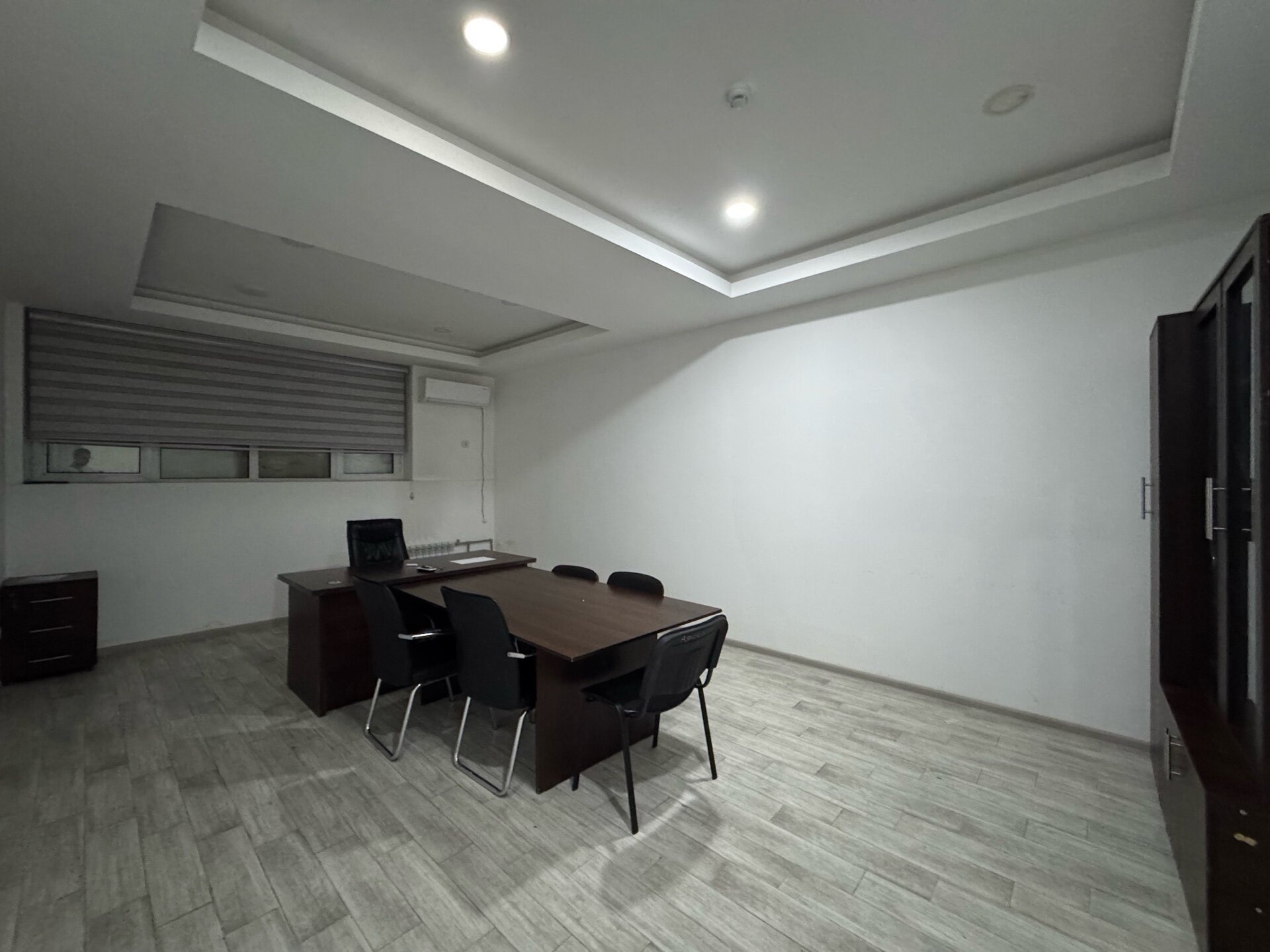 Коммерческая недвижимость 300 м².