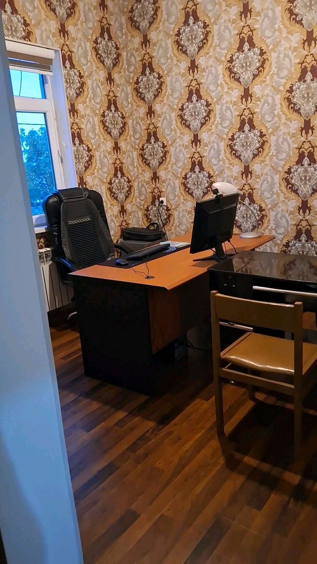 Дом, 5 комнат, 2 этаж.