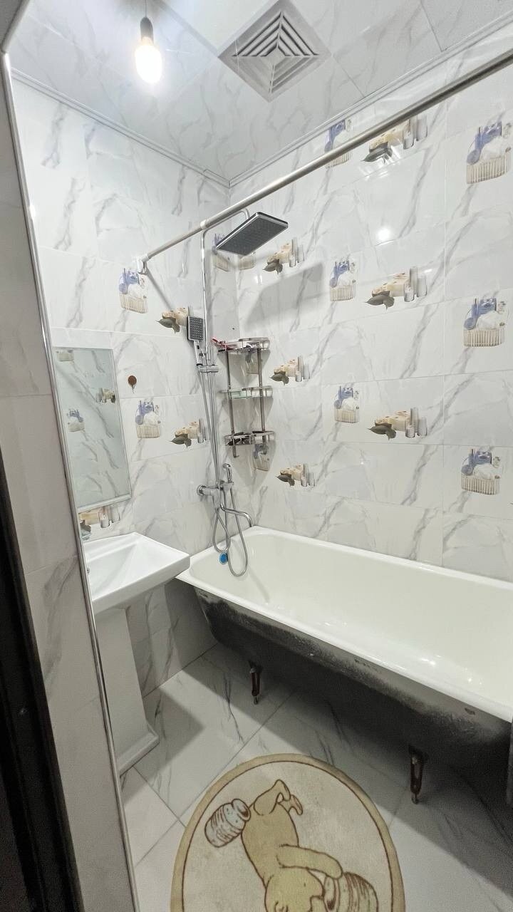 Дом, 7 комнат, 3 этаж.