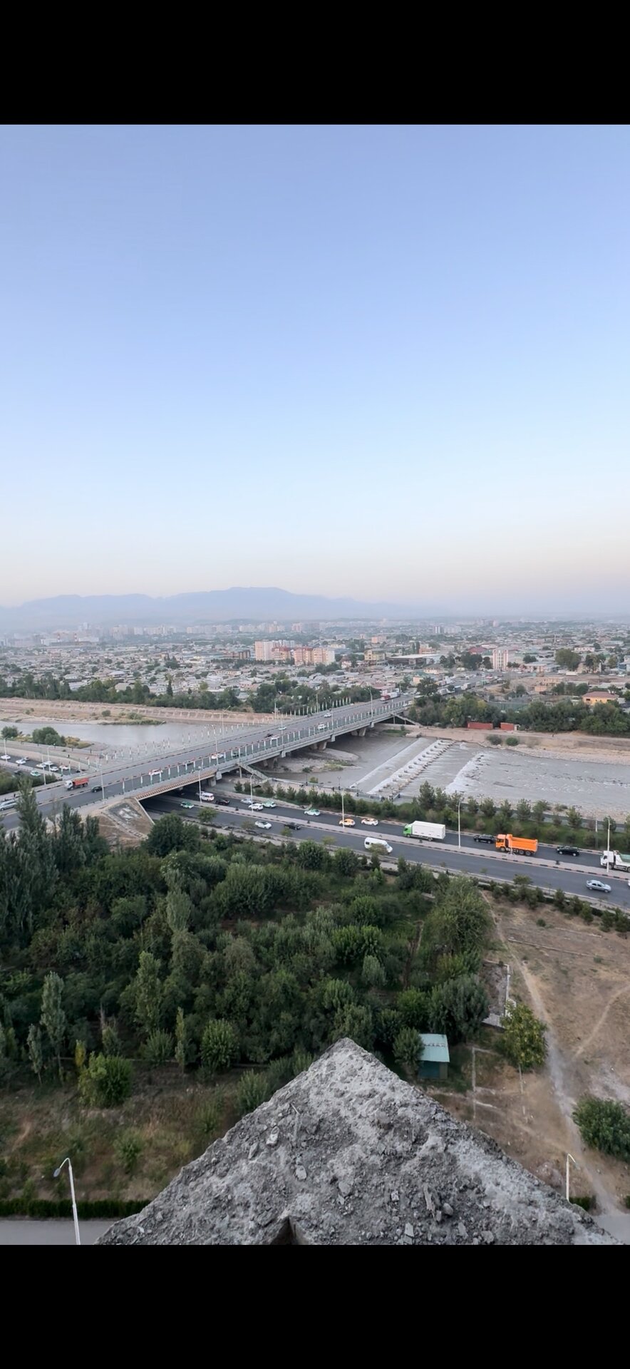 2-комнатная квартира в Душанбе, Фирдавси — фото 3, спальня