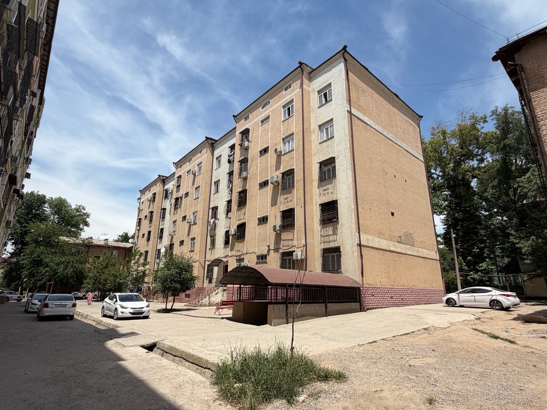 2-комнатная квартира в Душанбе, Шохмансур — фото 1, гостиная