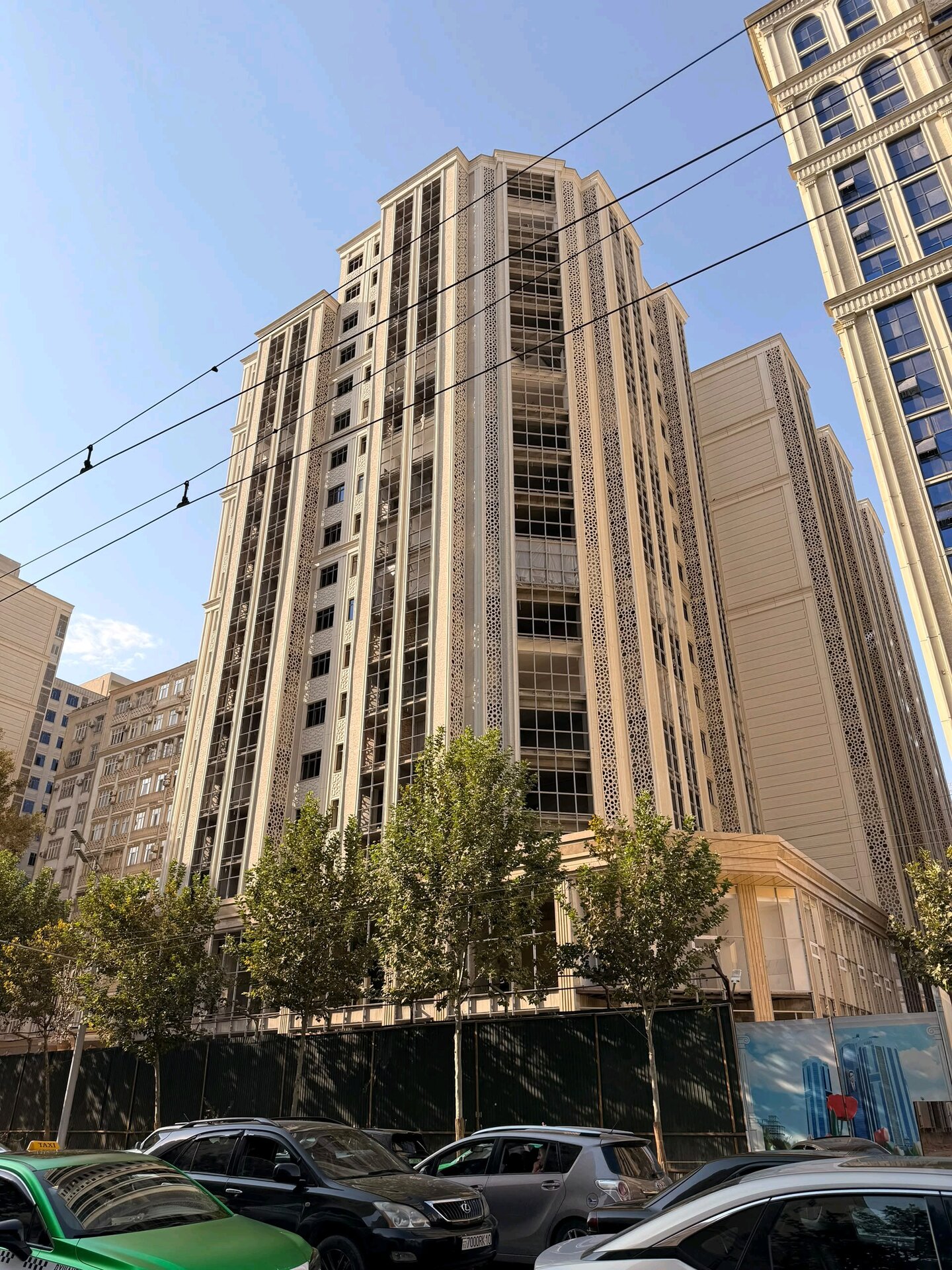 3-комнатная квартира в Душанбе, Шохмансур — фото 1, гостиная