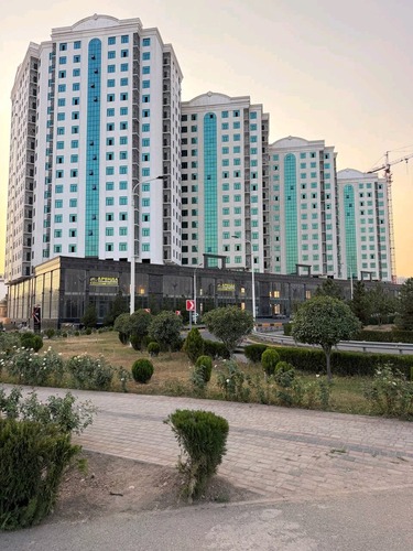 2-комнатная квартира в Душанбе, Другое... — фото 1, гостиная