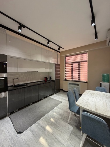 2-комнатная квартира в Душанбе, Исмоили Сомони — фото 5, коридор