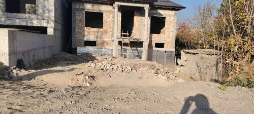5-комнатный дом в Душанбе, Сино — фото 4, двор