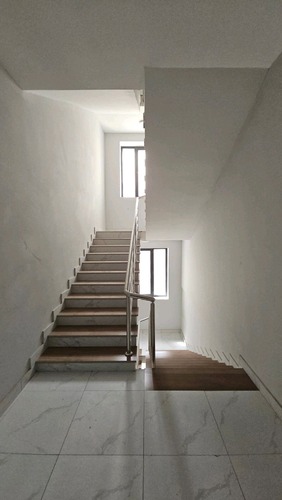3-комнатная квартира в Душанбе, Исмоили Сомони — фото 6, балкон