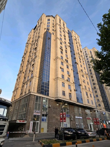3-комнатная квартира в Душанбе, Фирдавси — фото 1, гостиная