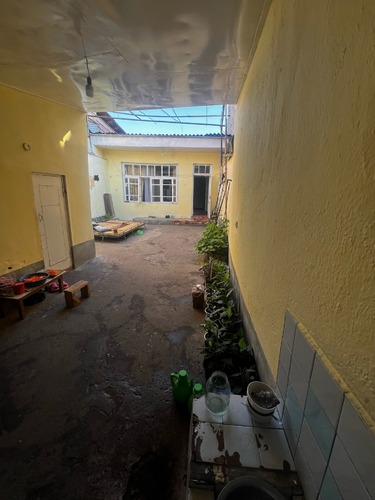 2-комнатный дом в Душанбе, Исмоили Сомони — фото 4, двор