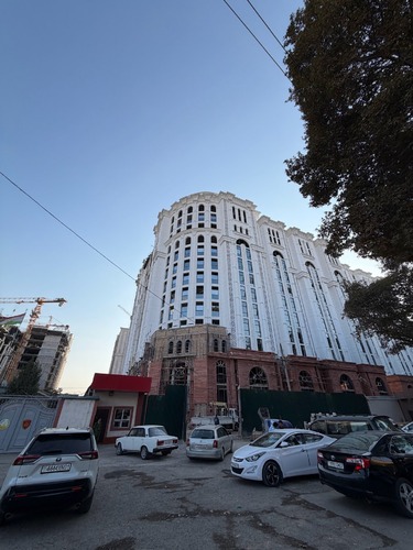 3-комнатная квартира в Душанбе, Исмоили Сомони — фото 1, гостиная